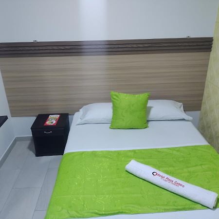 Hotel Plaza Centro Флоренсия Экстерьер фото