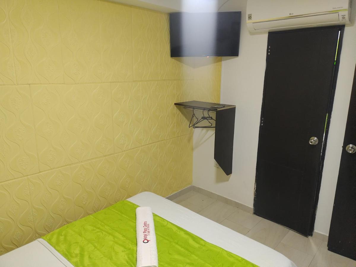 Hotel Plaza Centro Флоренсия Экстерьер фото